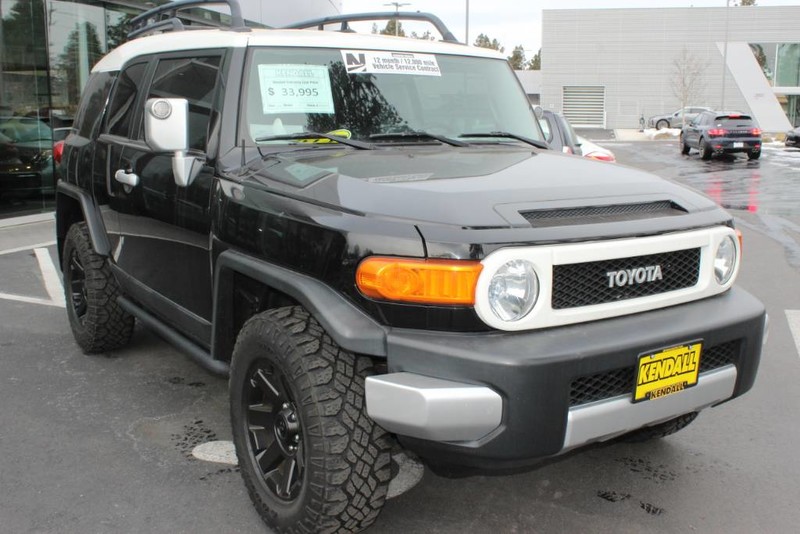 Pre Owned 2014 Toyota Fj Cruiser Suv For Sale Bu2214 Bmw Of Bend